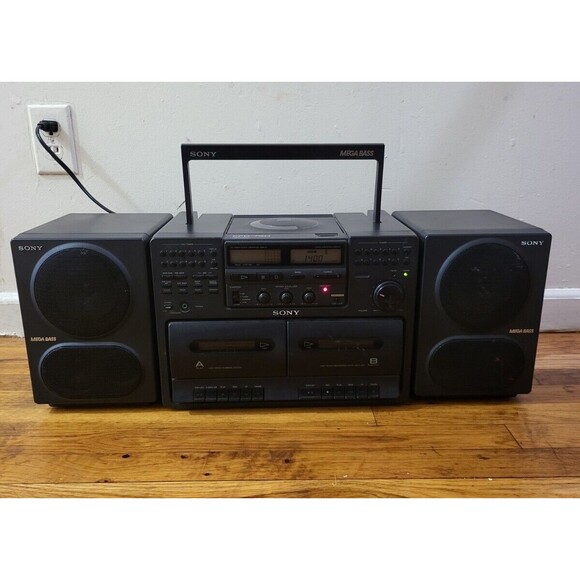 Sony CFD-750 Boombox CD Cassette Radio AM/FM Mega Bass Very Rare-For Repair/Part - Picture 1 of 10